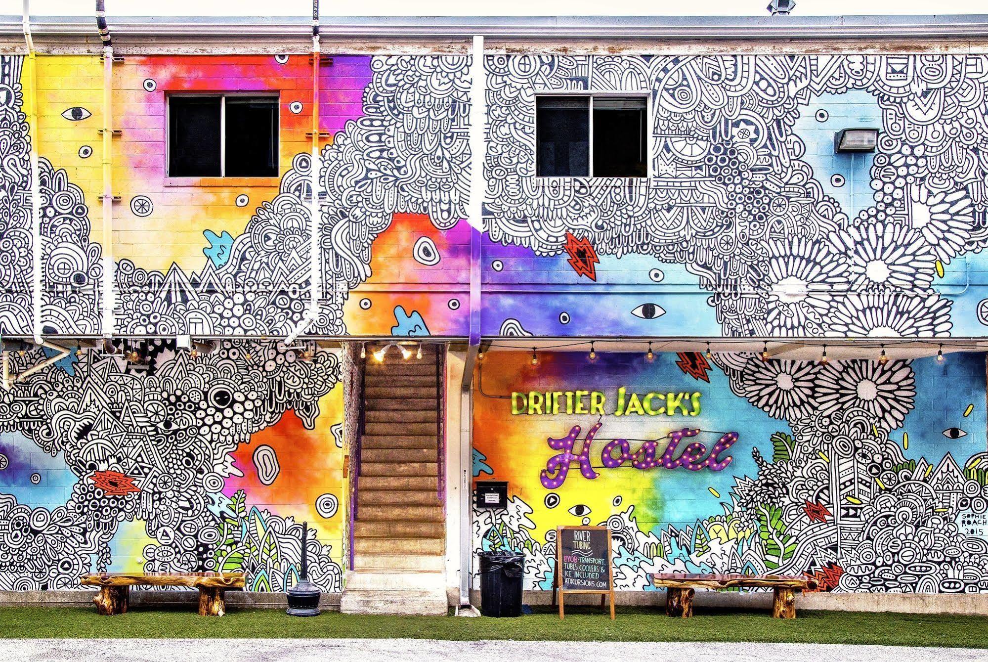 Drifter Jack'S Hostel Austin Exterior photo